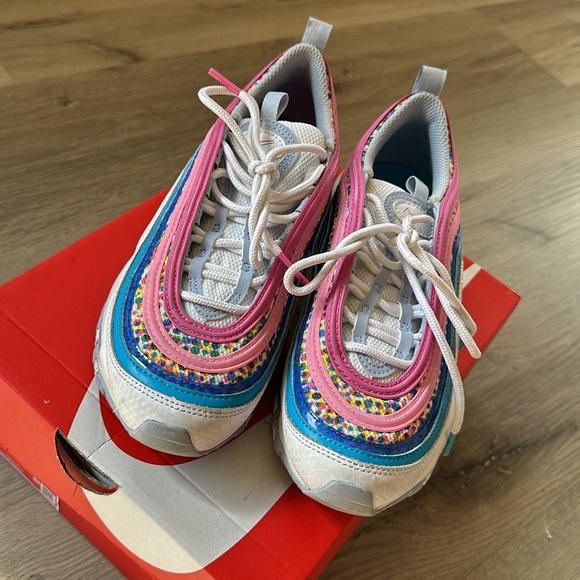 97 air max pink and blue